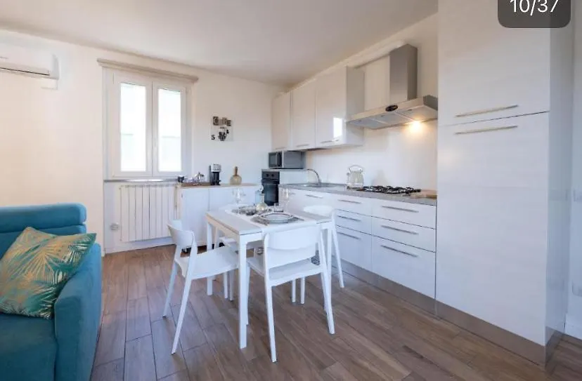 Lora Rose Suite ,Free Parking, Self Check In,2 Côme