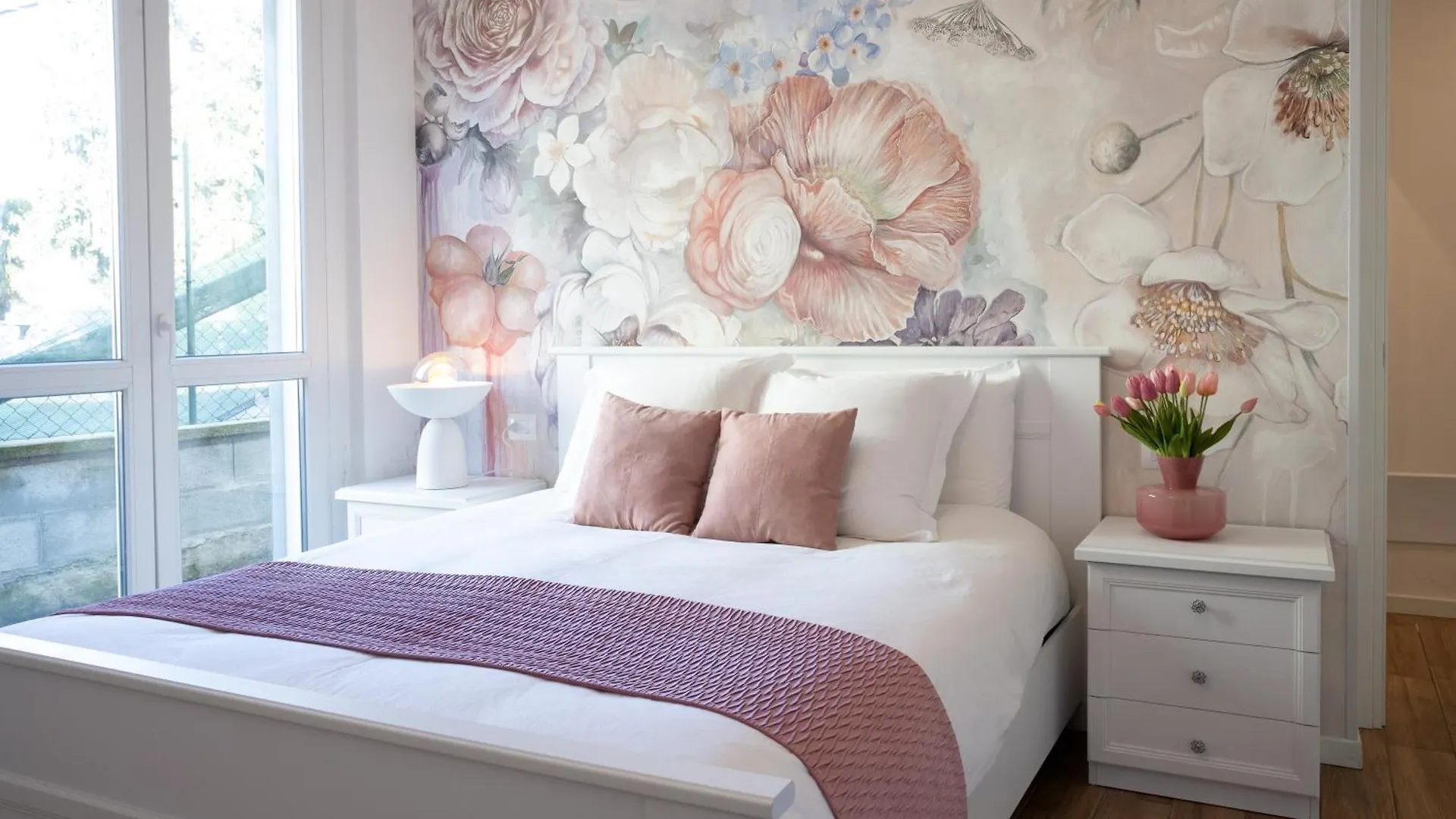 Lora Rose Suite ,Free Parking, Self Check In,2 Como 0*,
